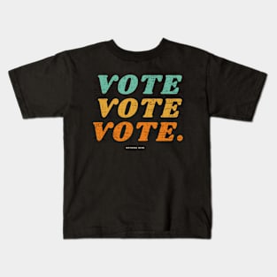 VOTE RETRO ELECTION T-Shirt Kids T-Shirt